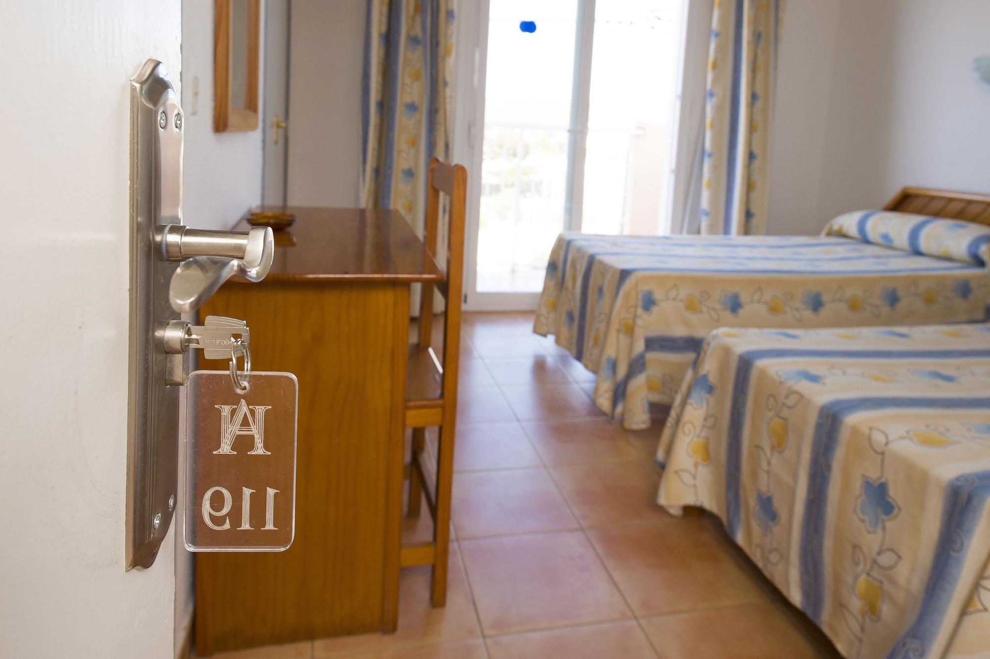 Hostal Anibal - Ab Group San Antonio  Exteriér fotografie